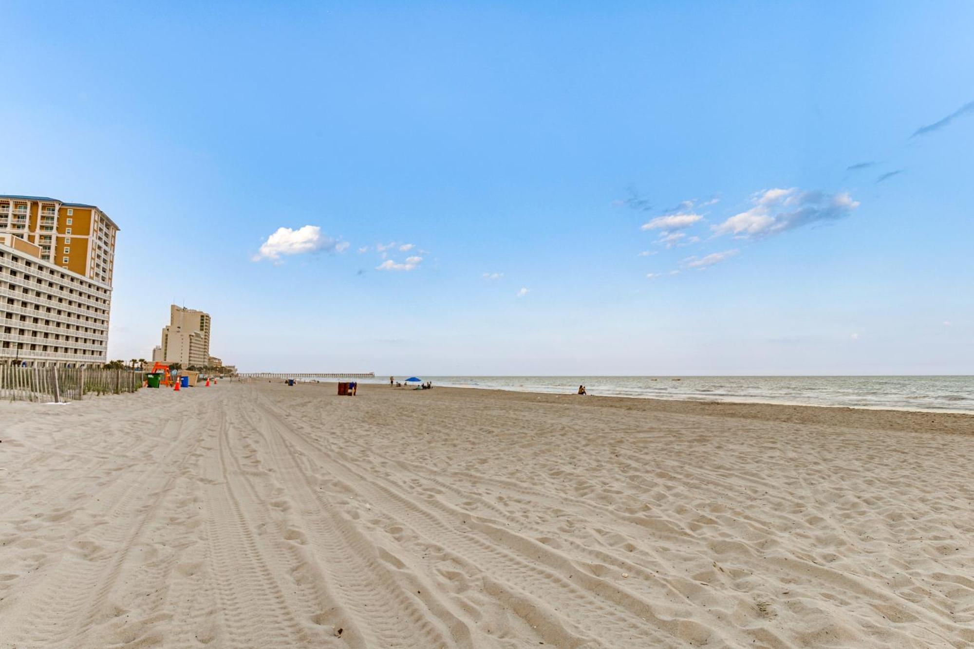 Updated Resort Condo, Walk To Myrtle Beach! Kültér fotó