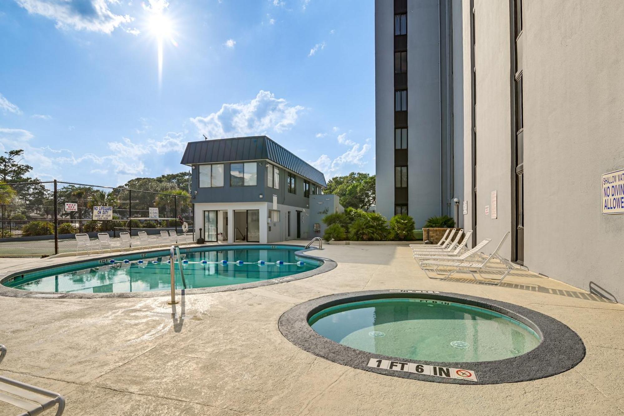 Updated Resort Condo, Walk To Myrtle Beach! Kültér fotó